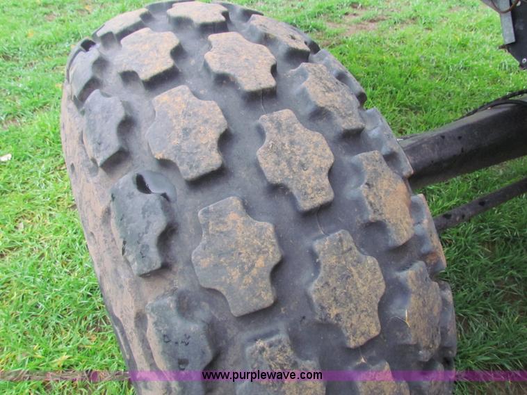 image for item H7258 Gleaner L2 combine