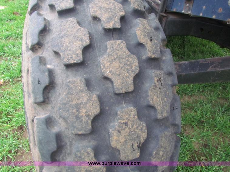 image for item H7258 Gleaner L2 combine