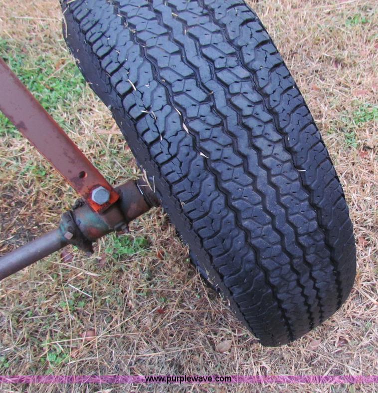 image for item H7259 New Idea 9' hay rake