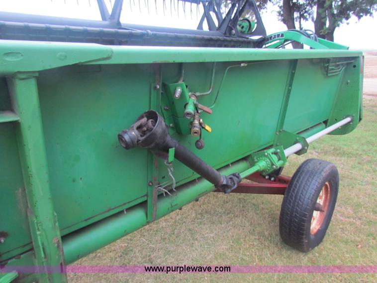 image for item H7260 1991 John Deere 925 25' rigid head