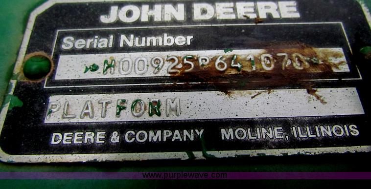 image for item H7260 1991 John Deere 925 25' rigid head