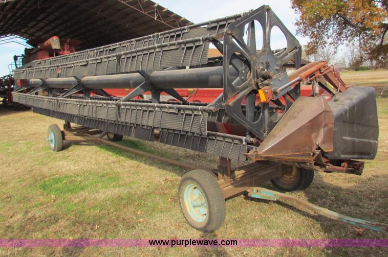 image for item H7273 1991 Case 1020 25' flex head