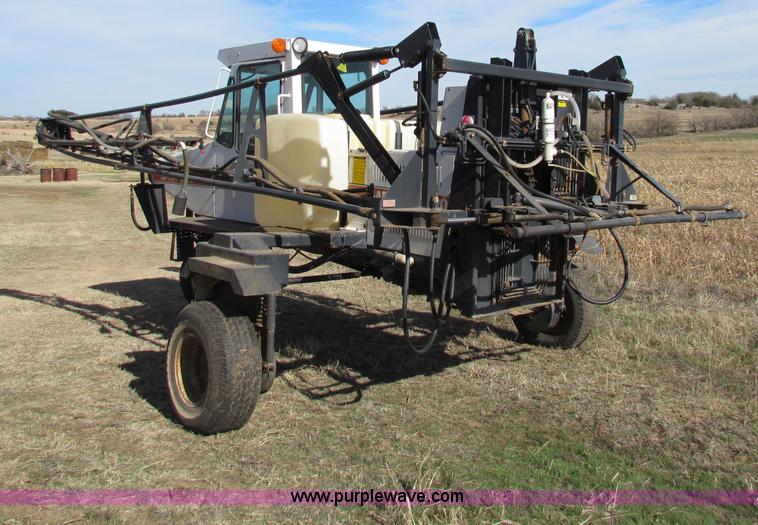 image for item H7278 SpraCoupe 220 self-propelled sprayer