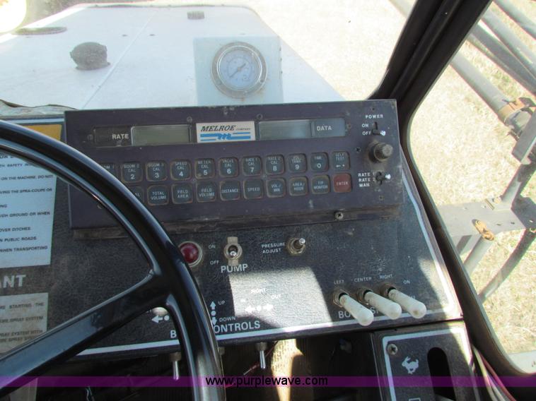 image for item H7278 SpraCoupe 220 self-propelled sprayer