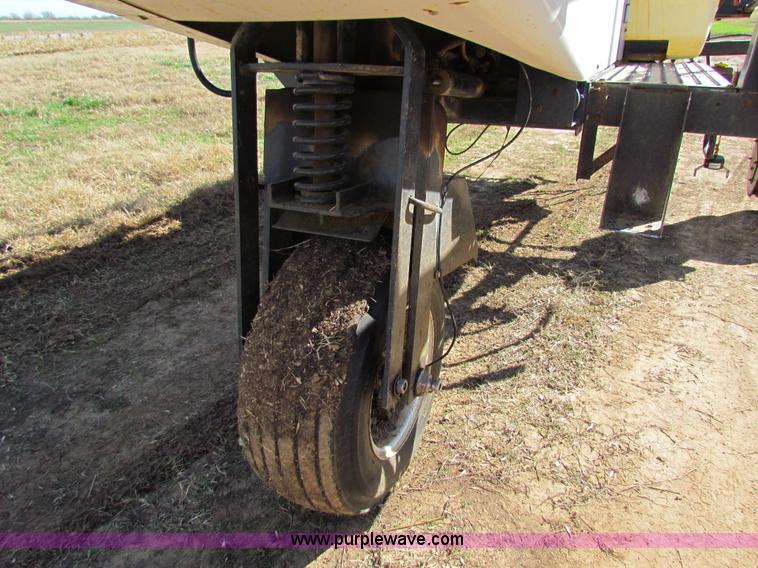 image for item H7278 SpraCoupe 220 self-propelled sprayer