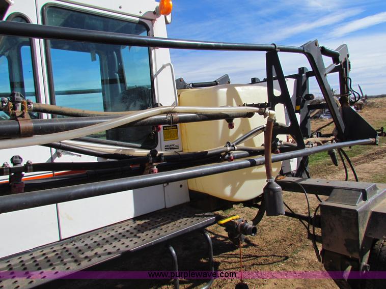image for item H7278 SpraCoupe 220 self-propelled sprayer