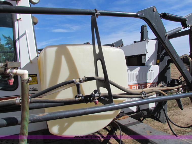 image for item H7278 SpraCoupe 220 self-propelled sprayer