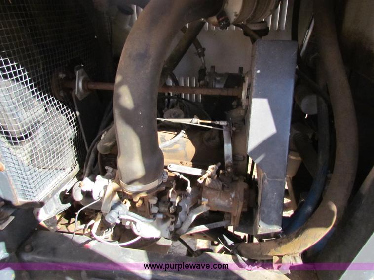 image for item H7278 SpraCoupe 220 self-propelled sprayer