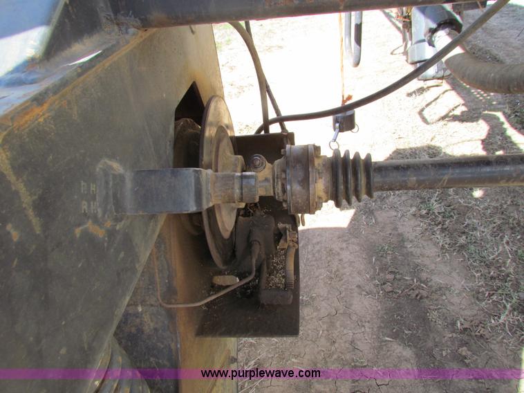 image for item H7278 SpraCoupe 220 self-propelled sprayer