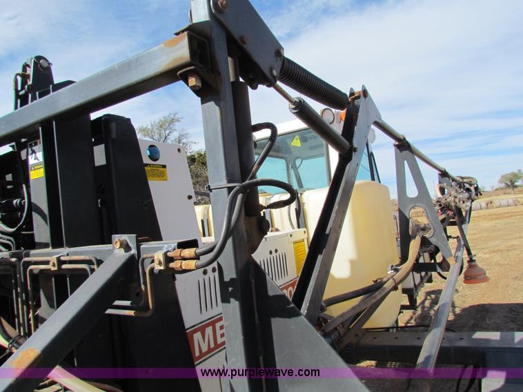 image for item H7278 SpraCoupe 220 self-propelled sprayer