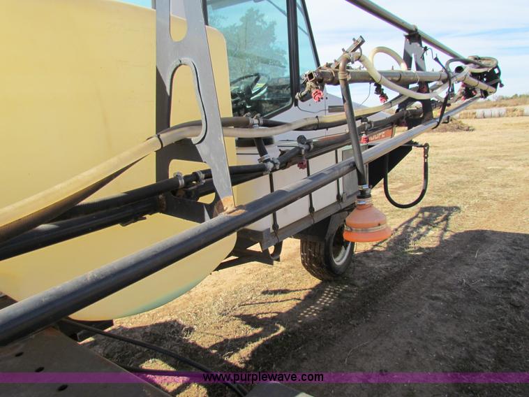 image for item H7278 SpraCoupe 220 self-propelled sprayer