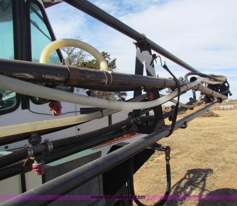 image for item H7278 SpraCoupe 220 self-propelled sprayer