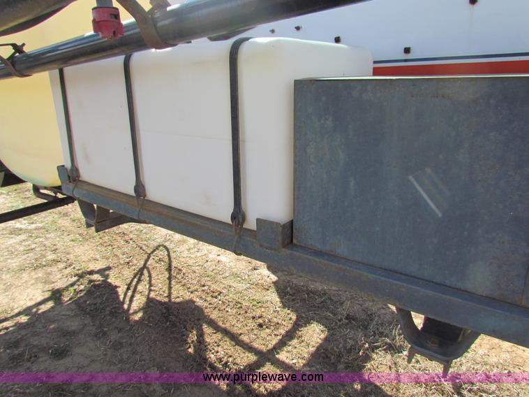 image for item H7278 SpraCoupe 220 self-propelled sprayer