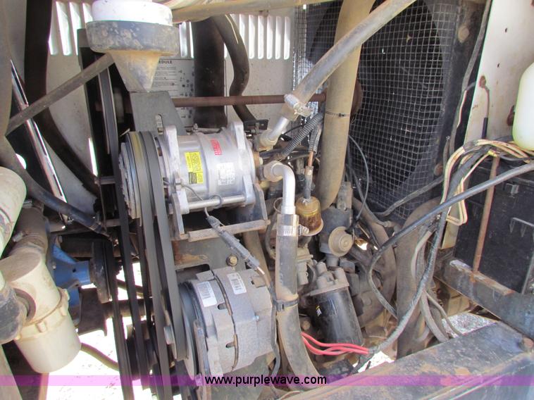 image for item H7278 SpraCoupe 220 self-propelled sprayer