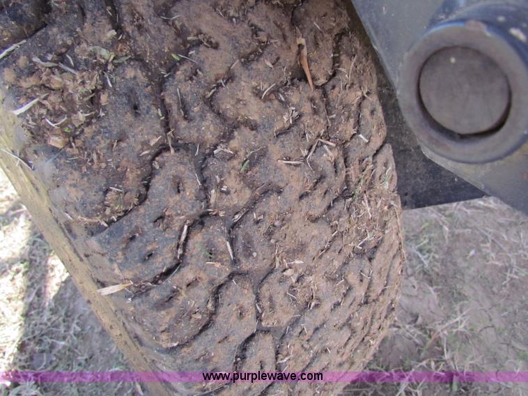 image for item H7278 SpraCoupe 220 self-propelled sprayer