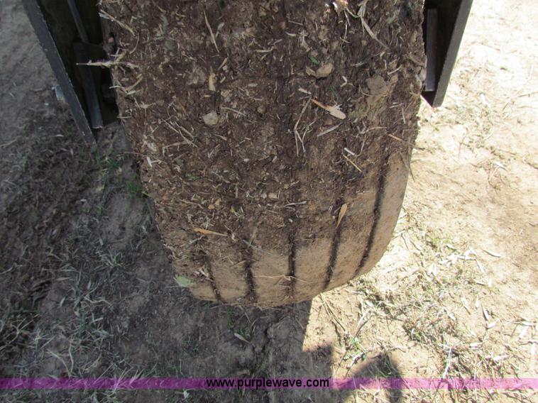 image for item H7278 SpraCoupe 220 self-propelled sprayer