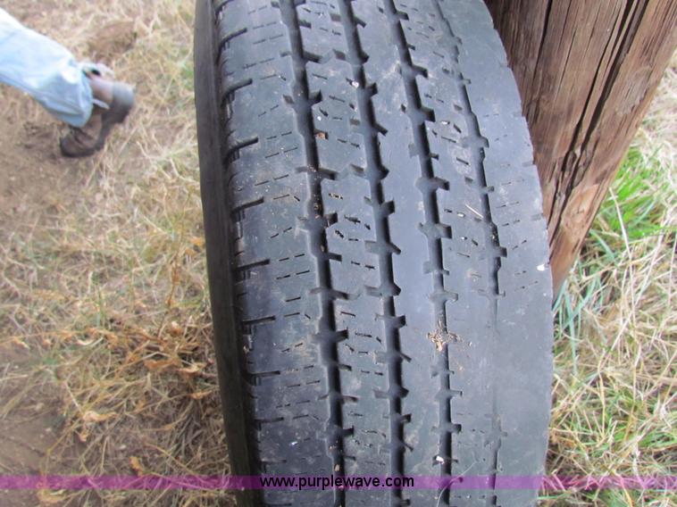 image for item H7278 SpraCoupe 220 self-propelled sprayer