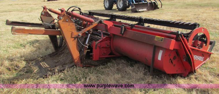 image for item H7279 Versatile 4814 swather head