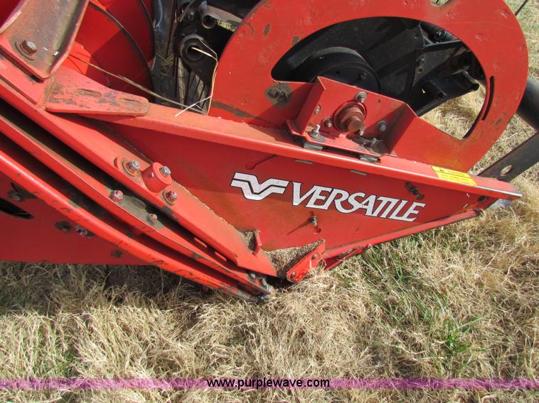image for item H7279 Versatile 4814 swather head