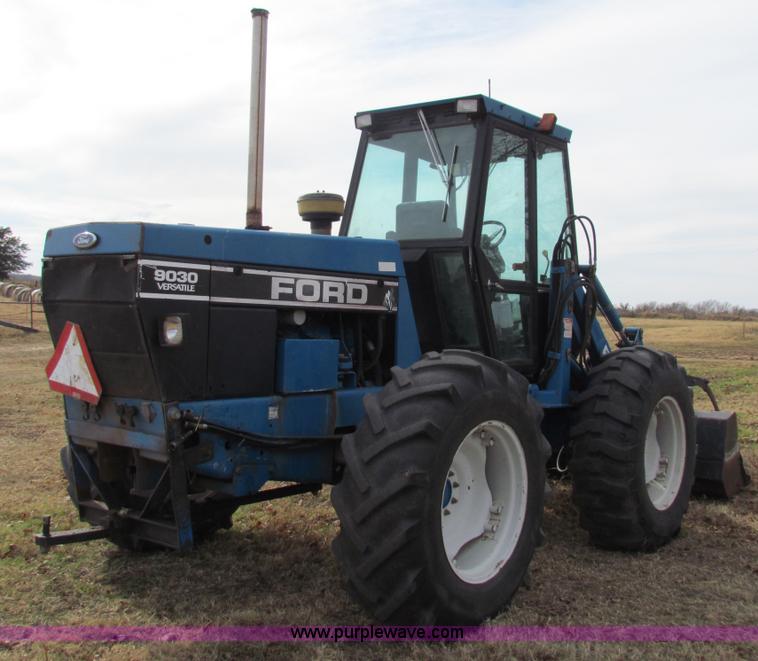 image for item H7280 1993 Ford 9030 Versatile tractor