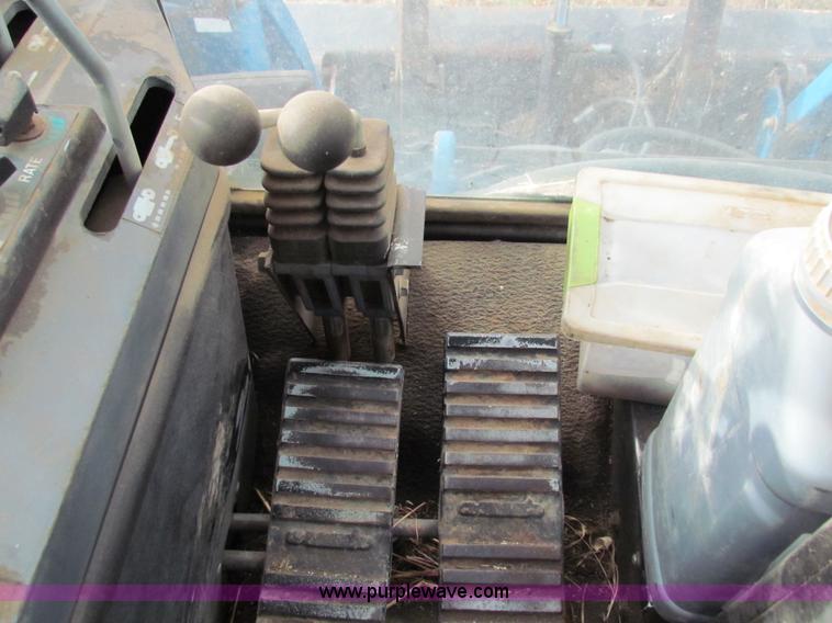 image for item H7280 1993 Ford 9030 Versatile tractor