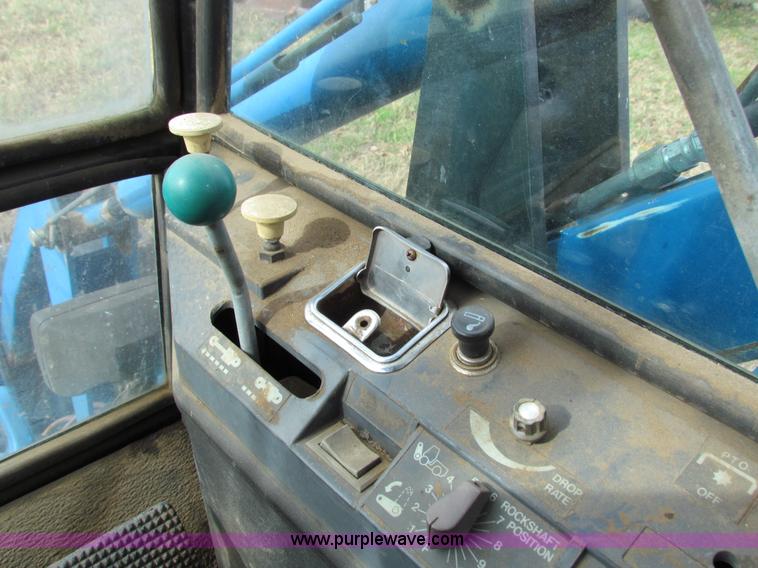 image for item H7280 1993 Ford 9030 Versatile tractor