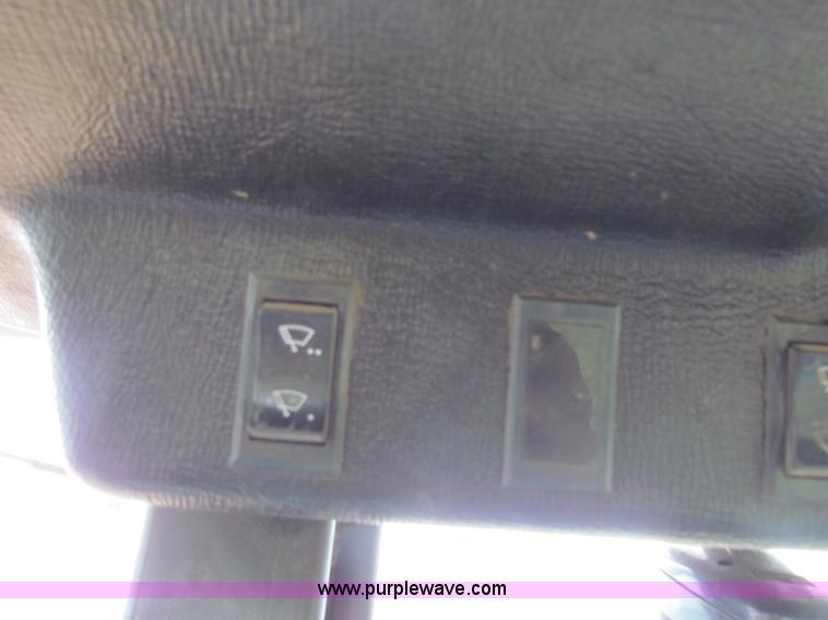 image for item H7280 1993 Ford 9030 Versatile tractor