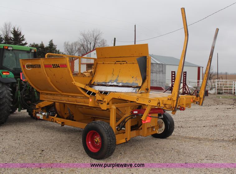 image for item H7864 2003 HayBuster 2554 bale processor