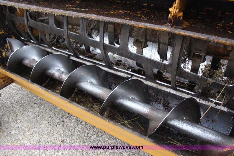 image for item H7864 2003 HayBuster 2554 bale processor