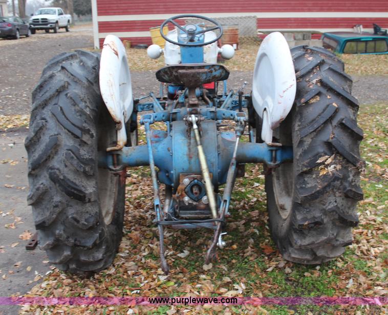 image for item H7871 1957 Ford 861 tractor