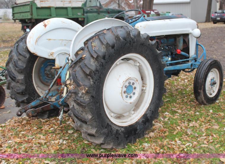 image for item H7871 1957 Ford 861 tractor