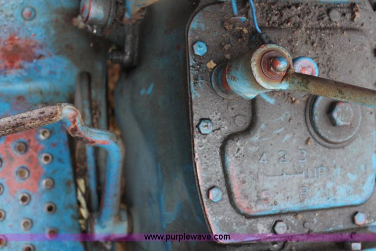 image for item H7871 1957 Ford 861 tractor