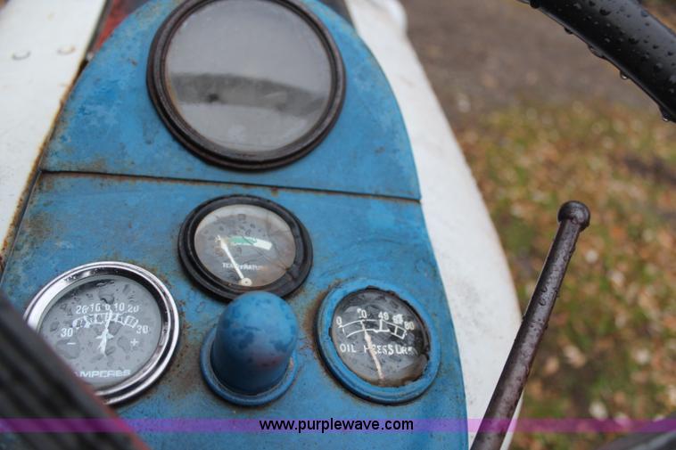 image for item H7871 1957 Ford 861 tractor