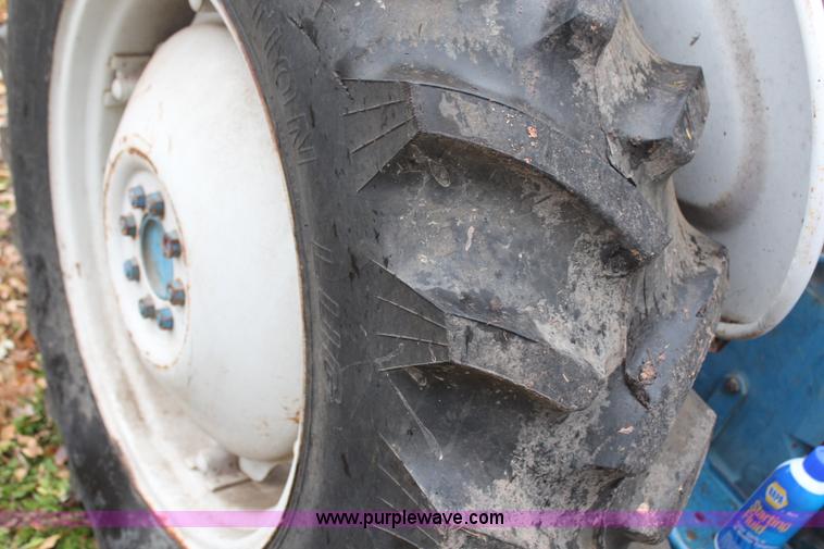 image for item H7871 1957 Ford 861 tractor