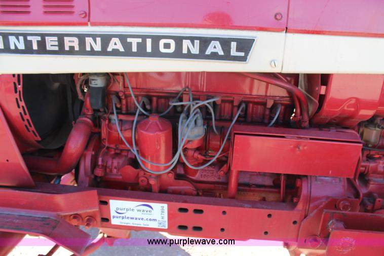 image for item H7894 1968 International 756 tractor