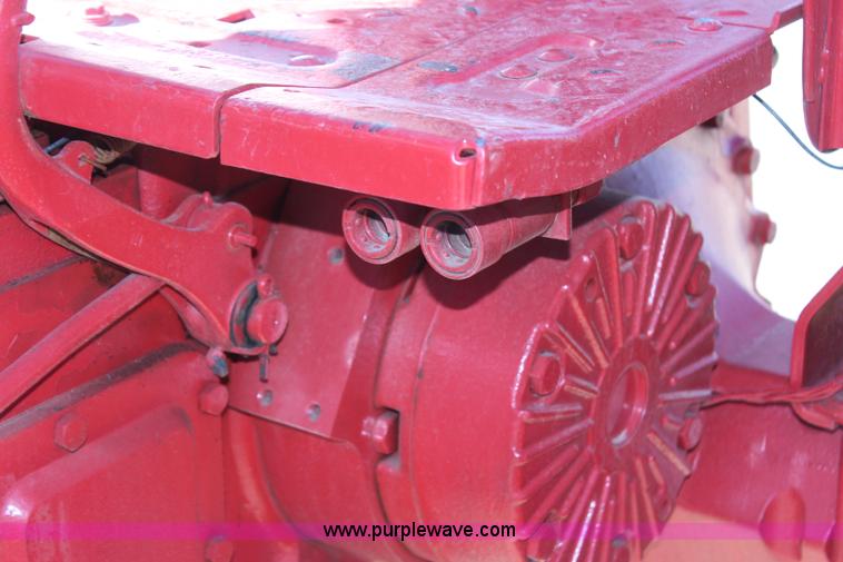 image for item H7894 1968 International 756 tractor