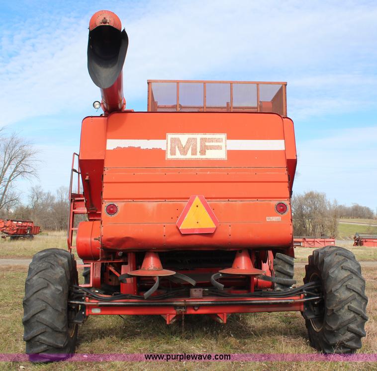 image for item H7896 1979 Massey-Ferguson 760 RWA combine