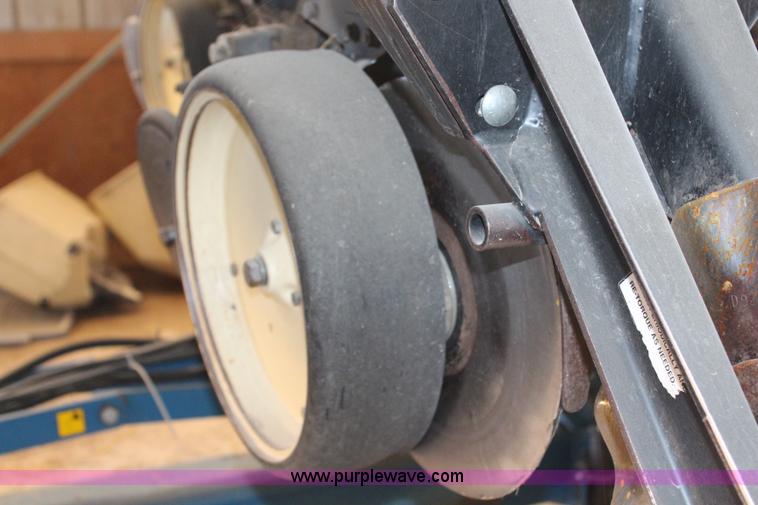 image for item H7898 Kinze 2600 12/23 row planter