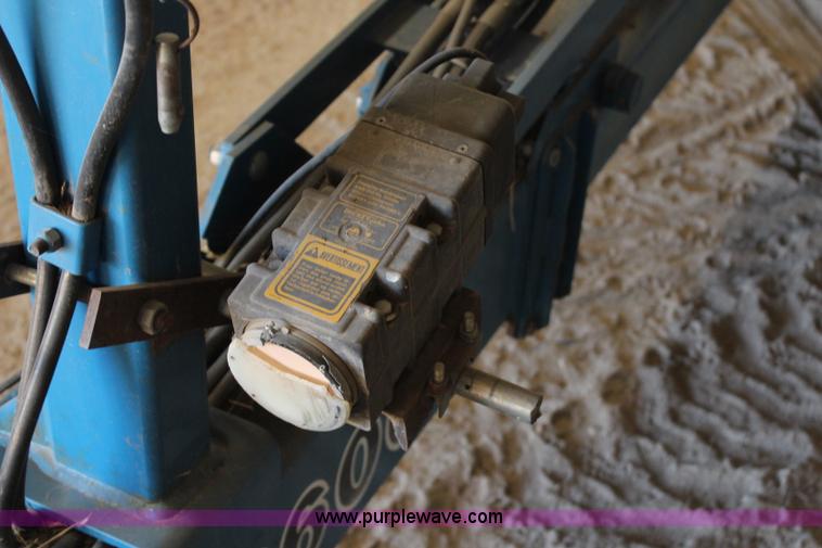 image for item H7898 Kinze 2600 12/23 row planter