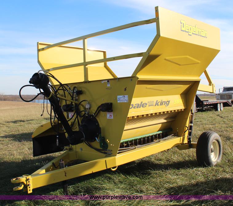 image for item H7922 Degelman Bale King 3000 bale processor