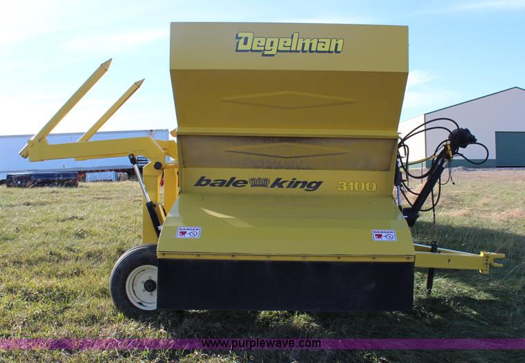 image for item H7922 Degelman Bale King 3000 bale processor