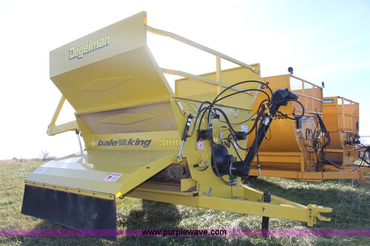 image for item H7922 Degelman Bale King 3000 bale processor