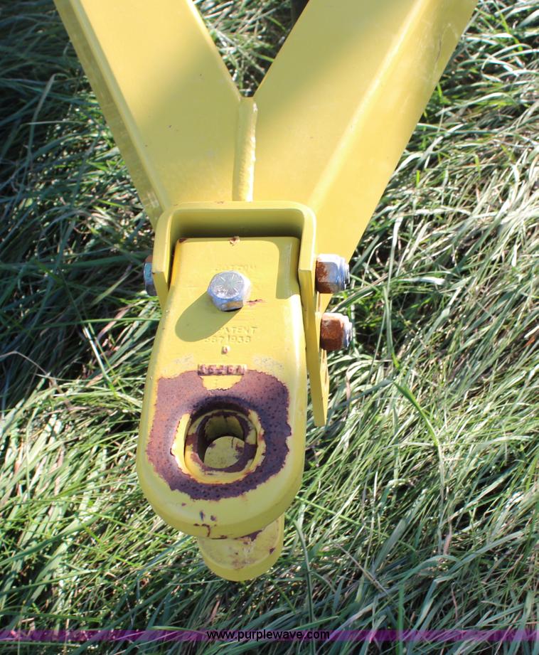 image for item H7922 Degelman Bale King 3000 bale processor