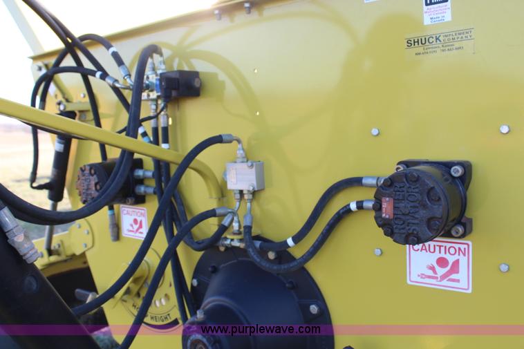 image for item H7922 Degelman Bale King 3000 bale processor