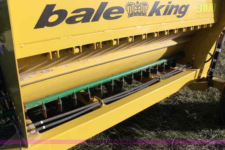 image for item H7922 Degelman Bale King 3000 bale processor
