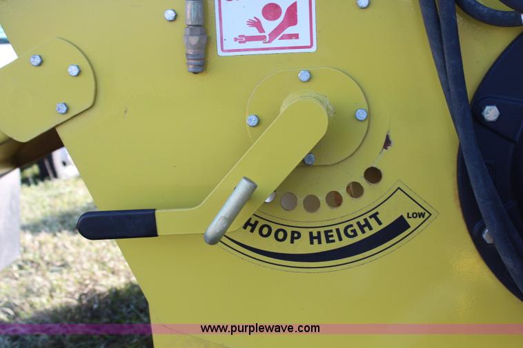 image for item H7922 Degelman Bale King 3000 bale processor