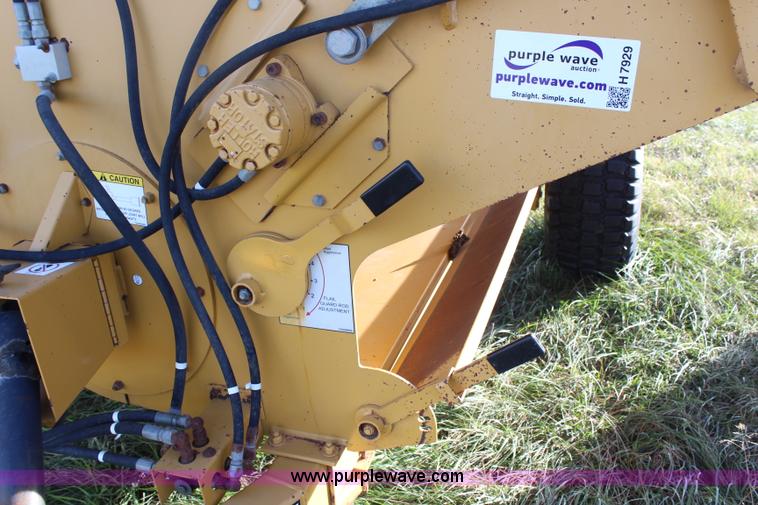 image for item H7929 Vermeer BP7000 bale processor