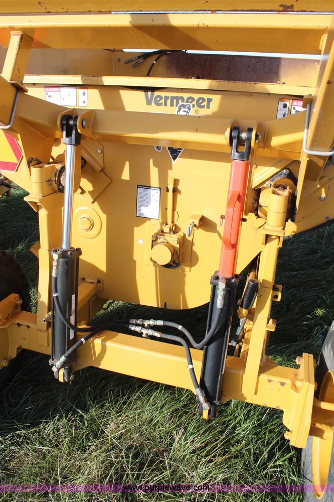 image for item H7929 Vermeer BP7000 bale processor