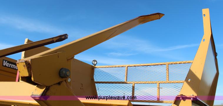 image for item H7929 Vermeer BP7000 bale processor