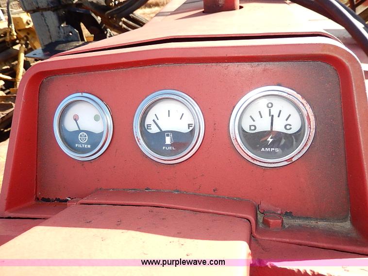 image for item H9509 International Farmall 966 tractor